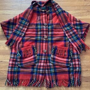 Women’s Merrywear Red Plaid Cape Jacket with Fringed Ends w Removable Scarf OS